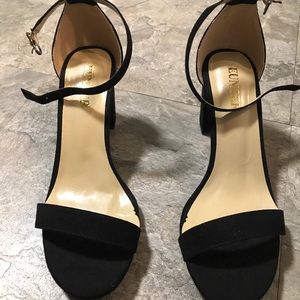 NEW Block Heels Black